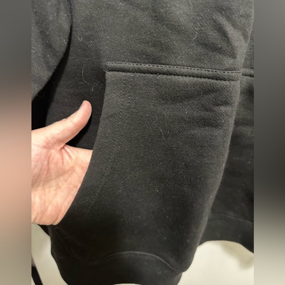 EUC Schitt’s Creek hoodie sweatshirt - Picture 3 of 6